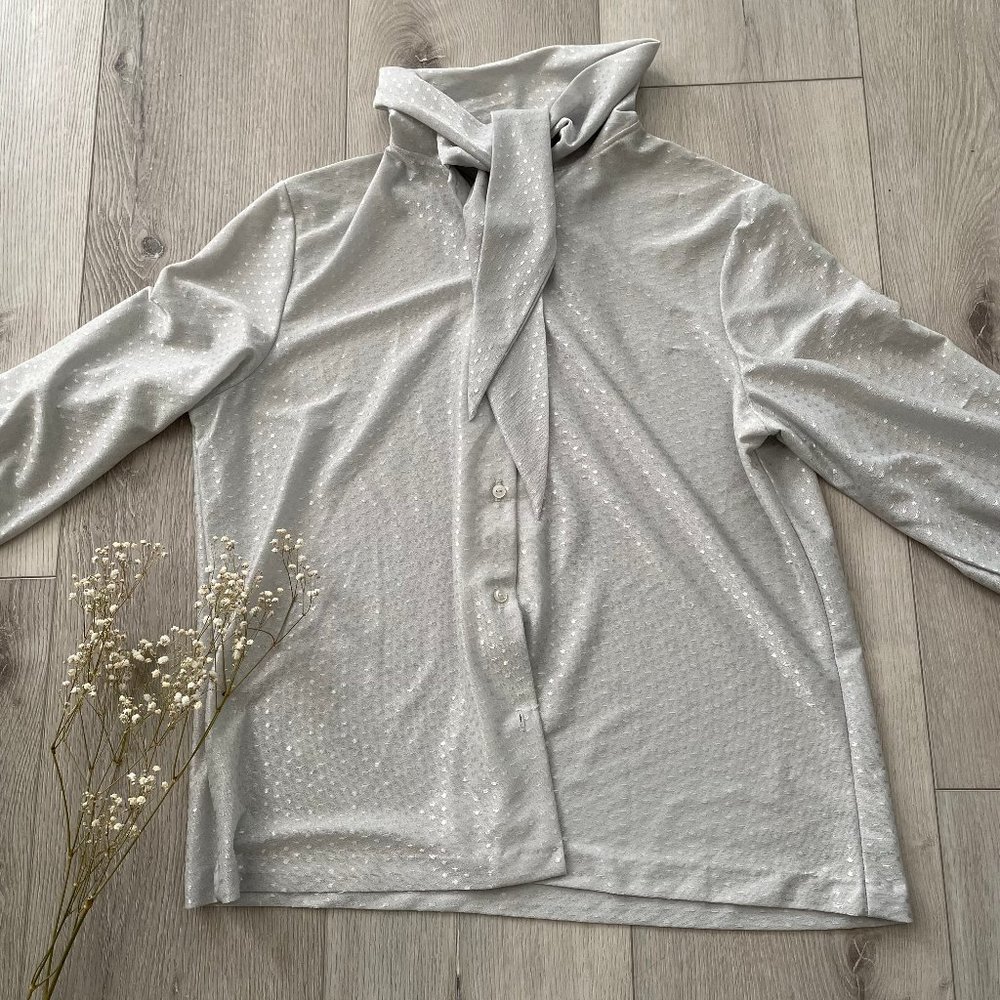 vintage light blue/grey silky blouse with neck kno